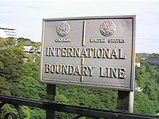International boundary, Whirlpool Bridge